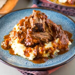 Chili Rubbed Rump Roast With Chipotle Gravy recipe