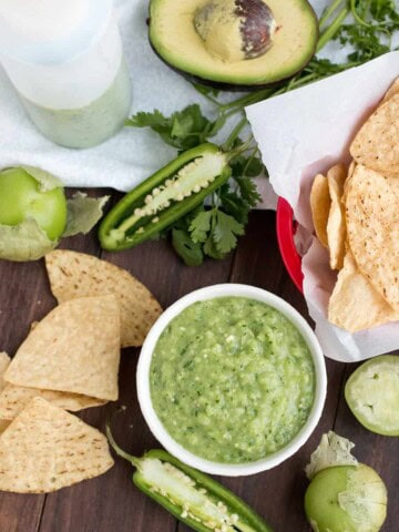 Avocado-Tomatillo Salsa Verde - Mexican Green Table Sauce - Recipe