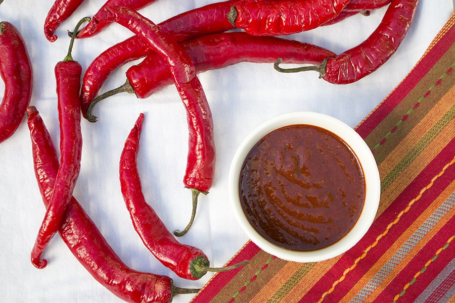 sweet and spicy strawberry barbecue sauce