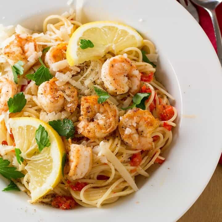 Shrimp Pasta with Creamy Roasted Red Pepper Sauce - Chili Pepper Madness
