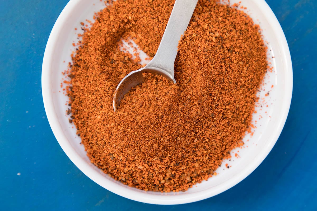 How to Make Homemade Spicy Chili Powder - A Recipe