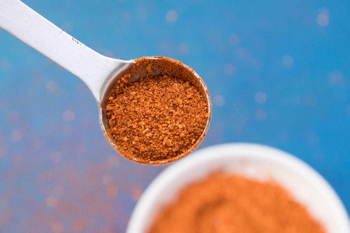 How to Make Homemade Spicy Chili Powder - A Recipe