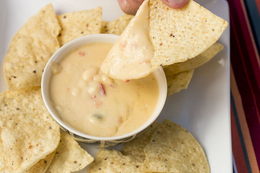 Spicy Beer-Cheese Dip with lots of chips