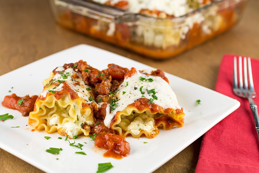 homemade italian sausage-goat cheese lasagna rolls