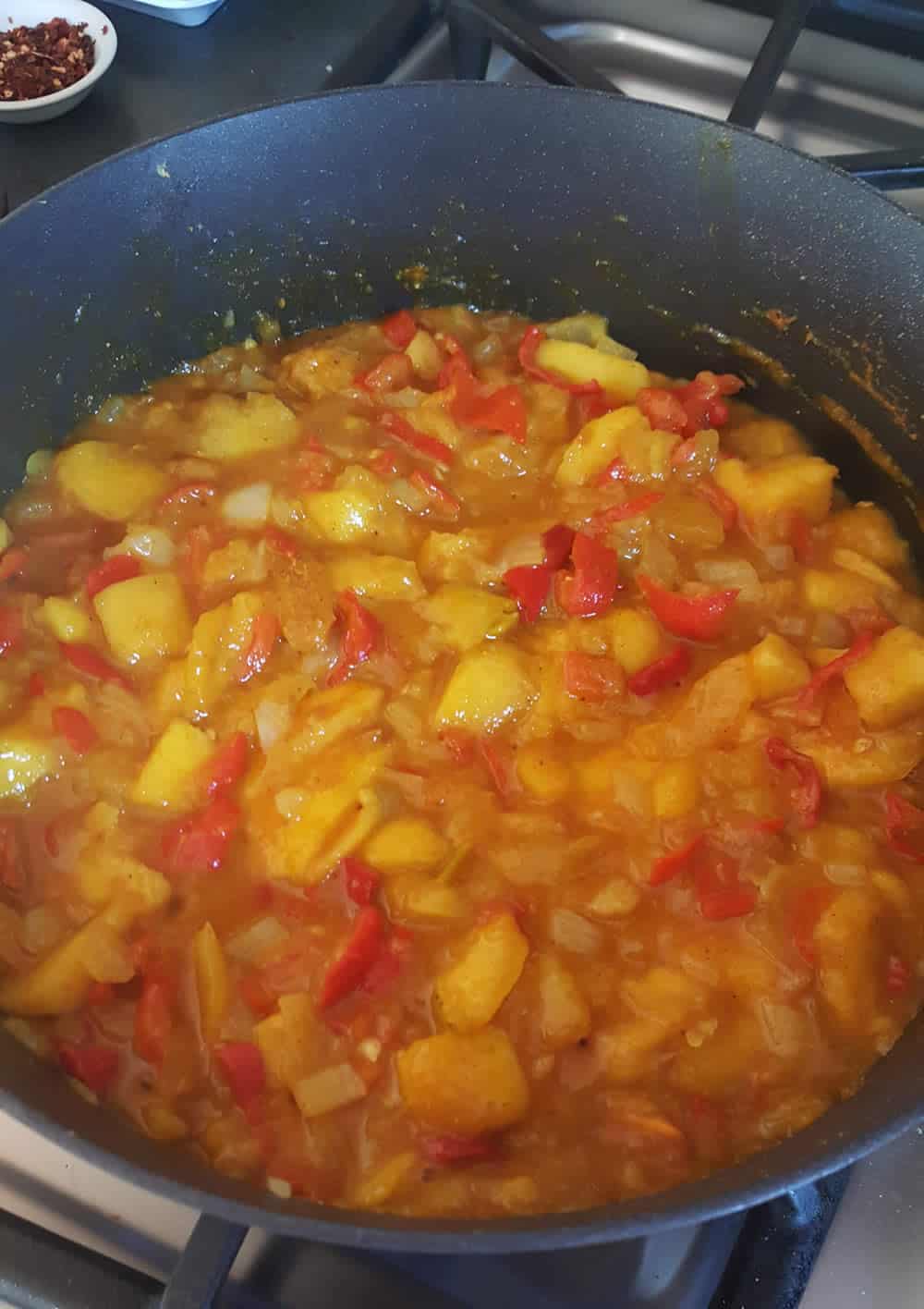 Simmering the Spicy Mango Chutney