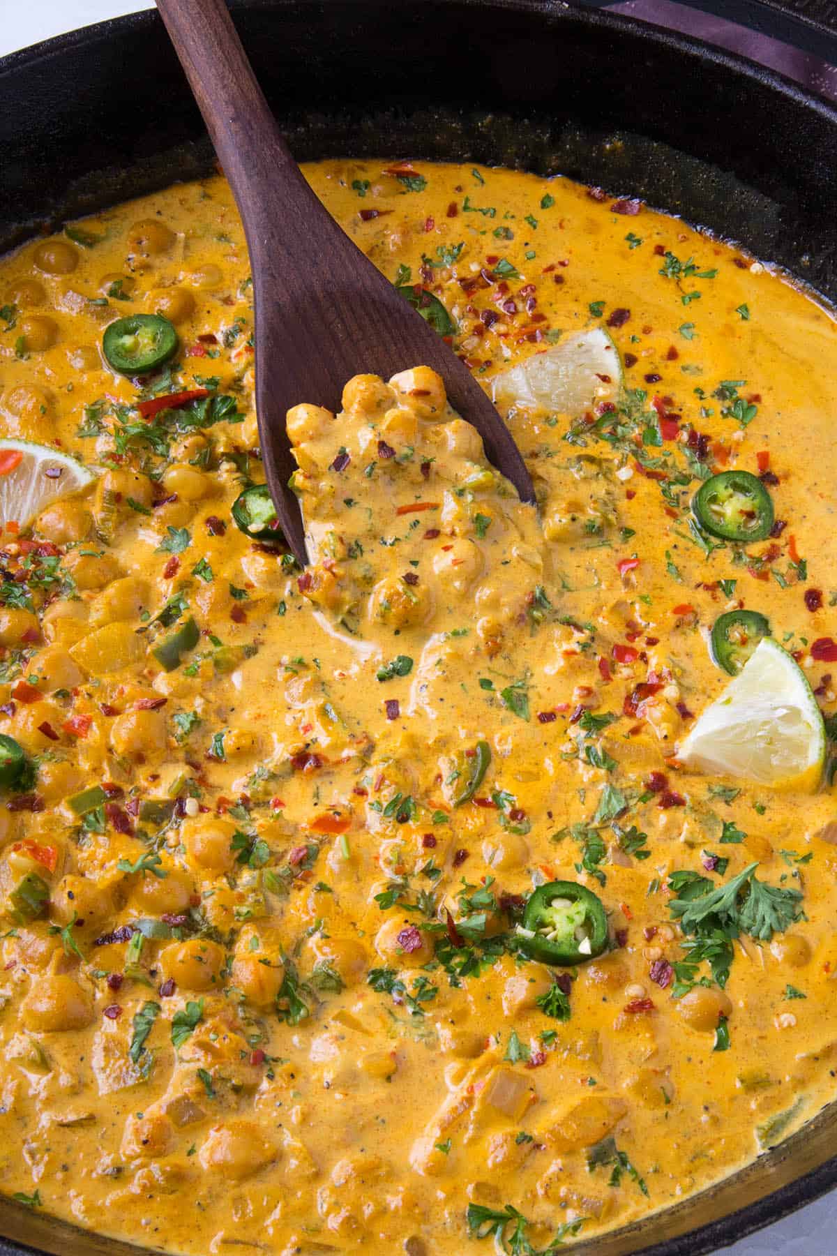 Easy Chickpea Curry Recipe (2024)