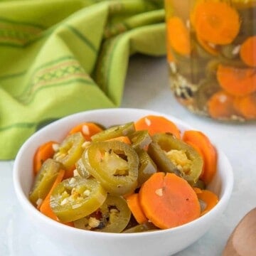 Taqueria Style Pickled Jalapenos and Carrots Recipe