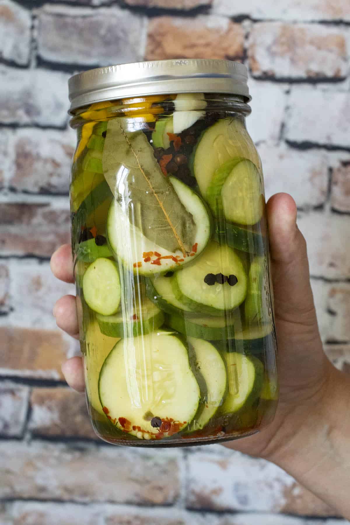 Refrigerator pickles in the jar