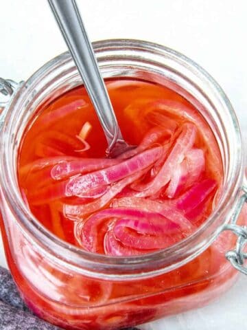 cropped-Pickled-Red-Onions-Recipe3.jpg