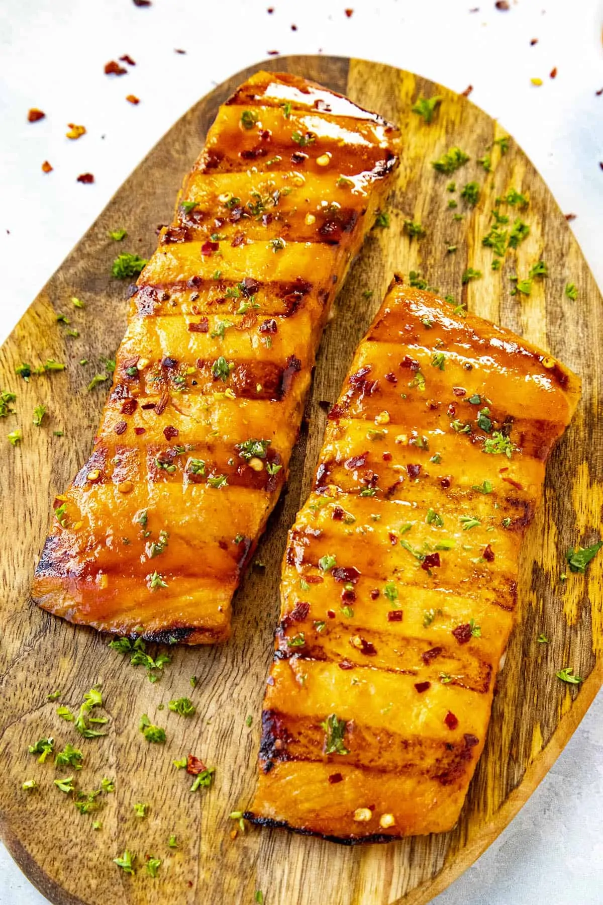 2 fillets of Grilled Salmon with Honey Sriracha Sauce