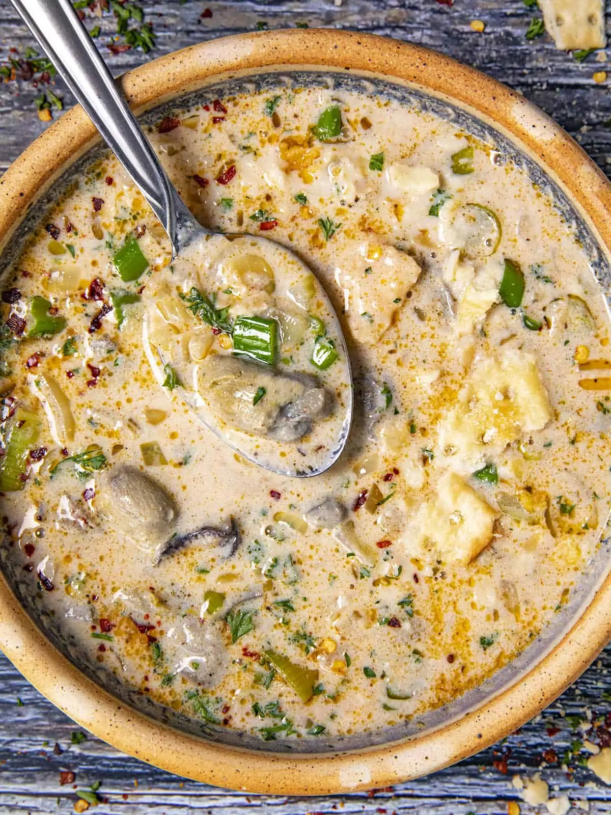 https://www.chilipeppermadness.com/wp-content/uploads/2021/03/Oyster-Stew-Recipe5.webp