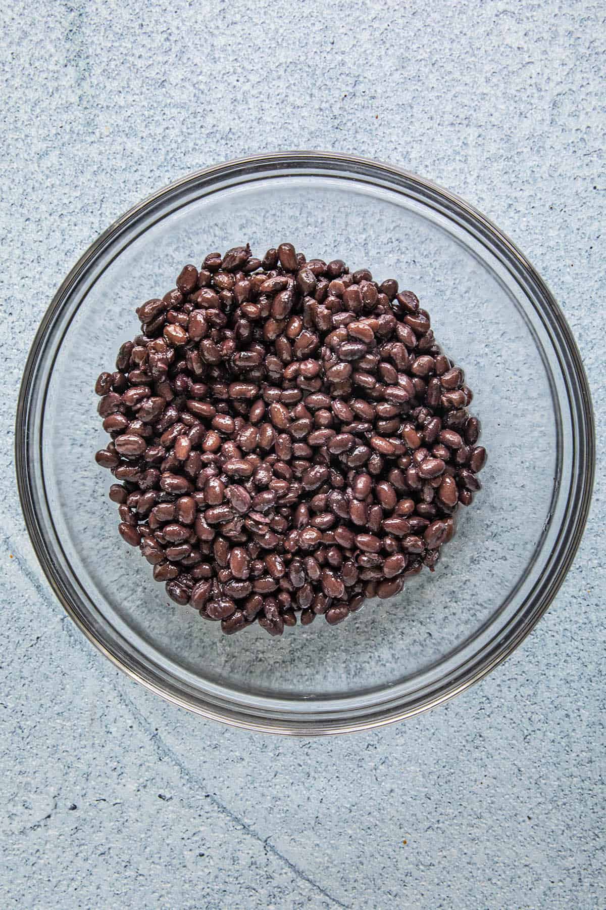 Rinsed black beans in a bowl