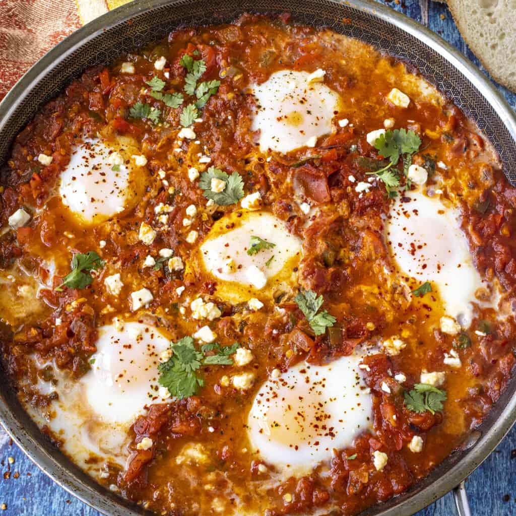 Shakshuka Recipe (Eggs Poached in Spicy Tomato Sauce) - Chili Pepper ...