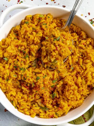 Yellow Rice Recipe (Arroz Amarillo)