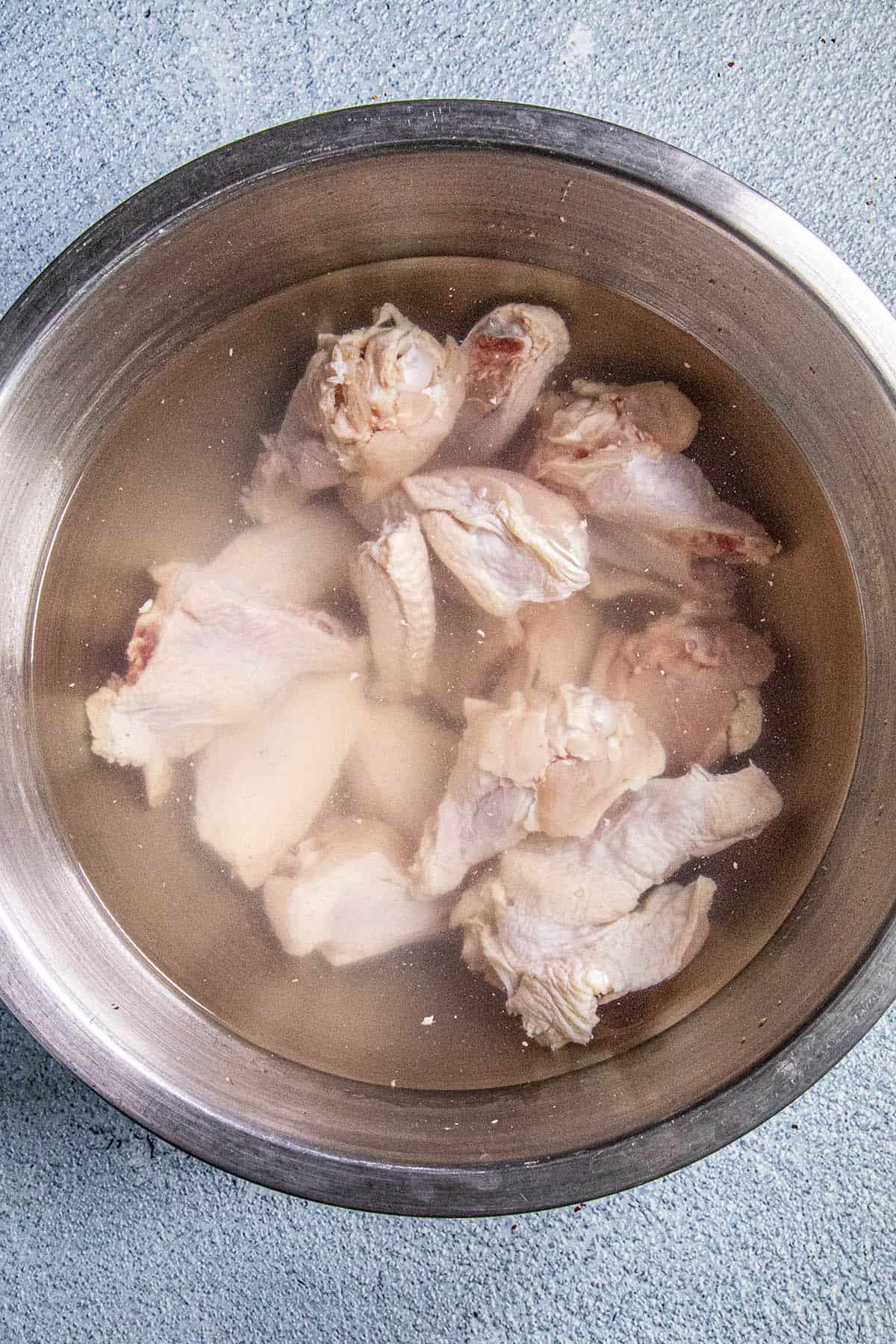 Brining chicken wings to make fried chicken wings