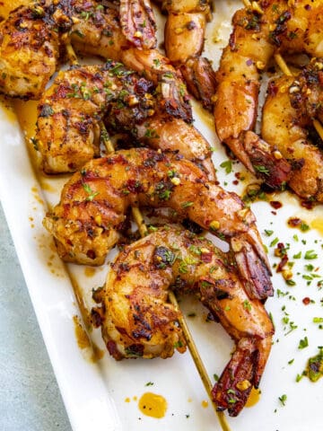 Grilled shrimp, ready to serve