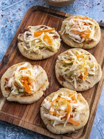 Pupusas Recipe (Salvadoran Corn Cakes)