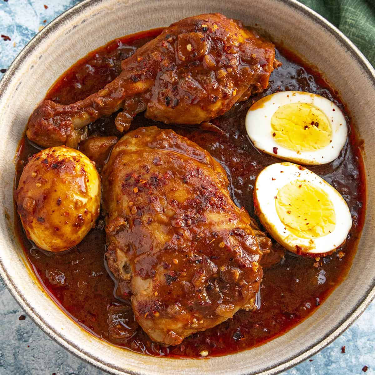 Doro Wat Recipe (Ethiopian Chicken Stew) - Chili Pepper Madness