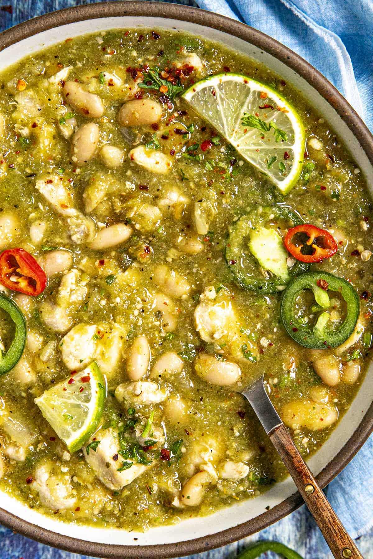 Hearty Green Chick Chili in a bowl with garnish