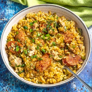 Chicken and Sausage Jambalaya Recipe (Cajun Jambalaya)