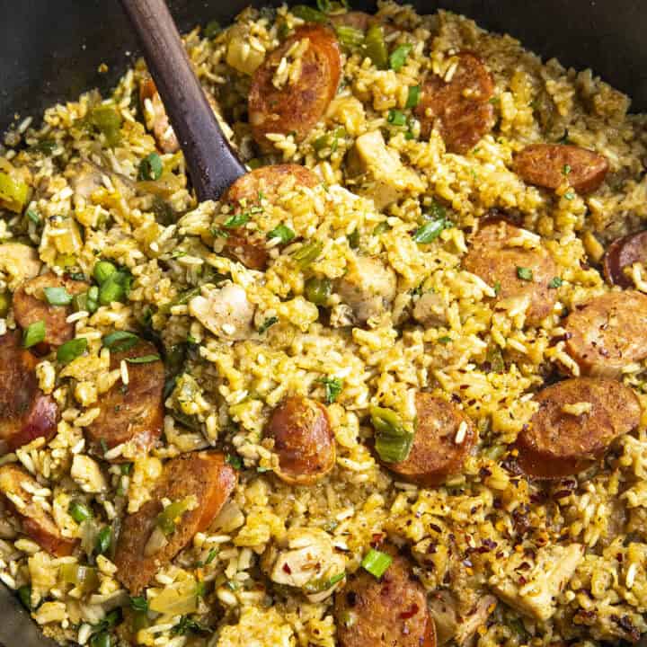 Chicken and Sausage Jambalaya Recipe (Cajun Jambalaya)