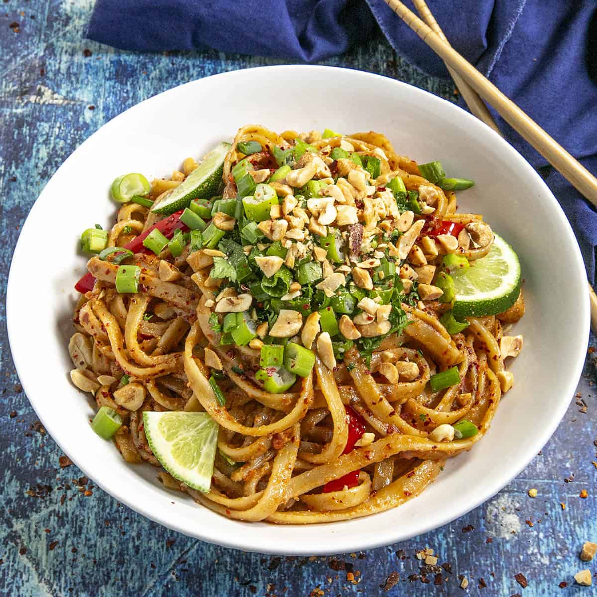 Thai Peanut Noodles Recipe [www.chilipeppermadness.com]