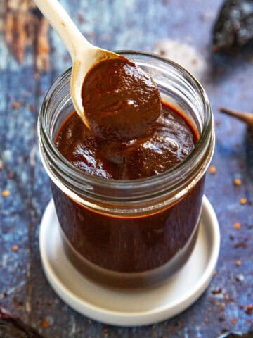 Homemade Enchilada Sauce Recipe (Red Enchilada Sauce)