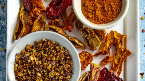 Dried chili flakes discount