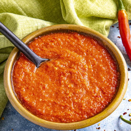 Sambal Oelek in a bowl, ready to use