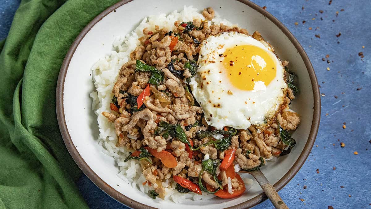 Pad Kra Pao (Thai Basil Stir Fry) - Chili Pepper Madness