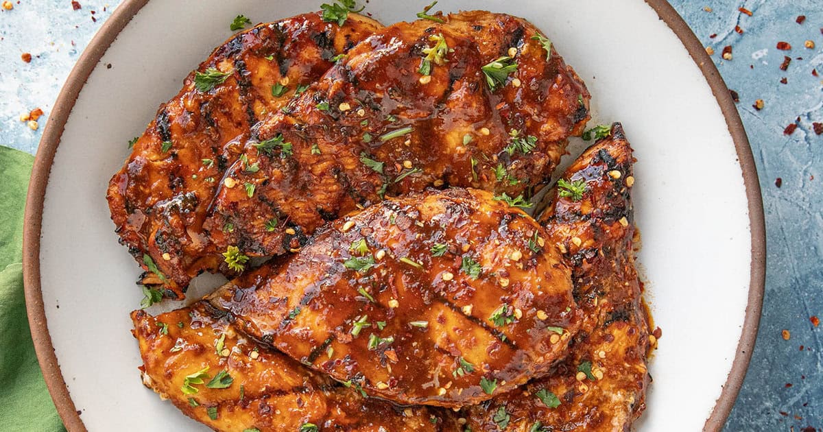 Honey Sriracha Chicken Recipe - Chili Pepper Madness