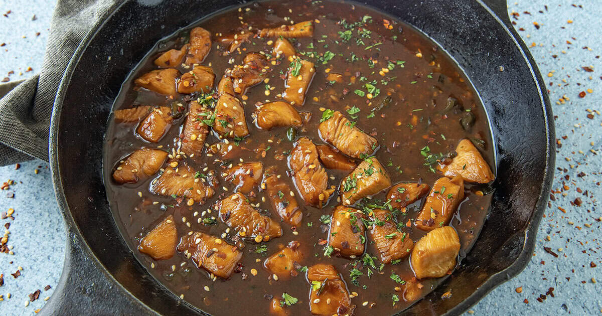Teriyaki Chicken Recipe (Easy, Sweet, Sticky & Spicy)